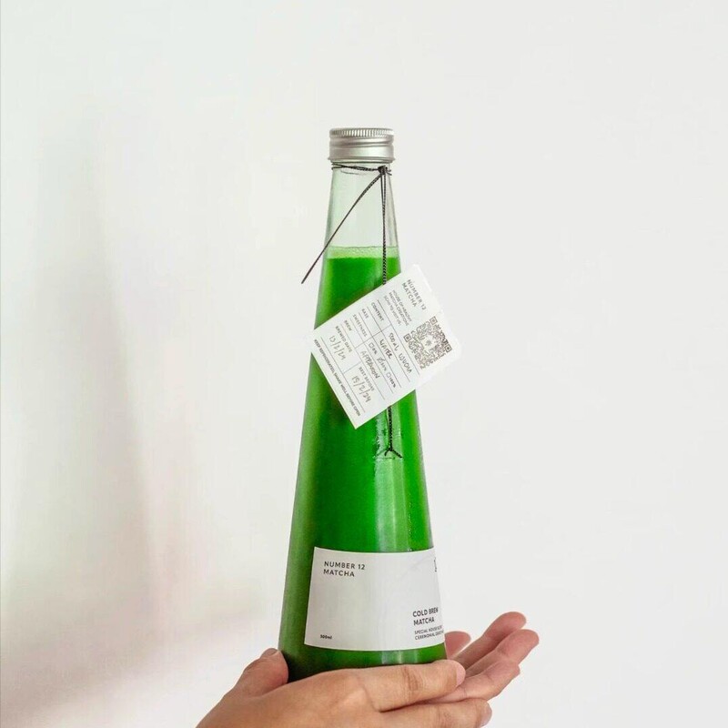 Iced Americano cold brew coffee in stock, 330ml and 250ml empty glass bottles, soda bottles, beverage bottles, coffee bottles, milk tea bottles
