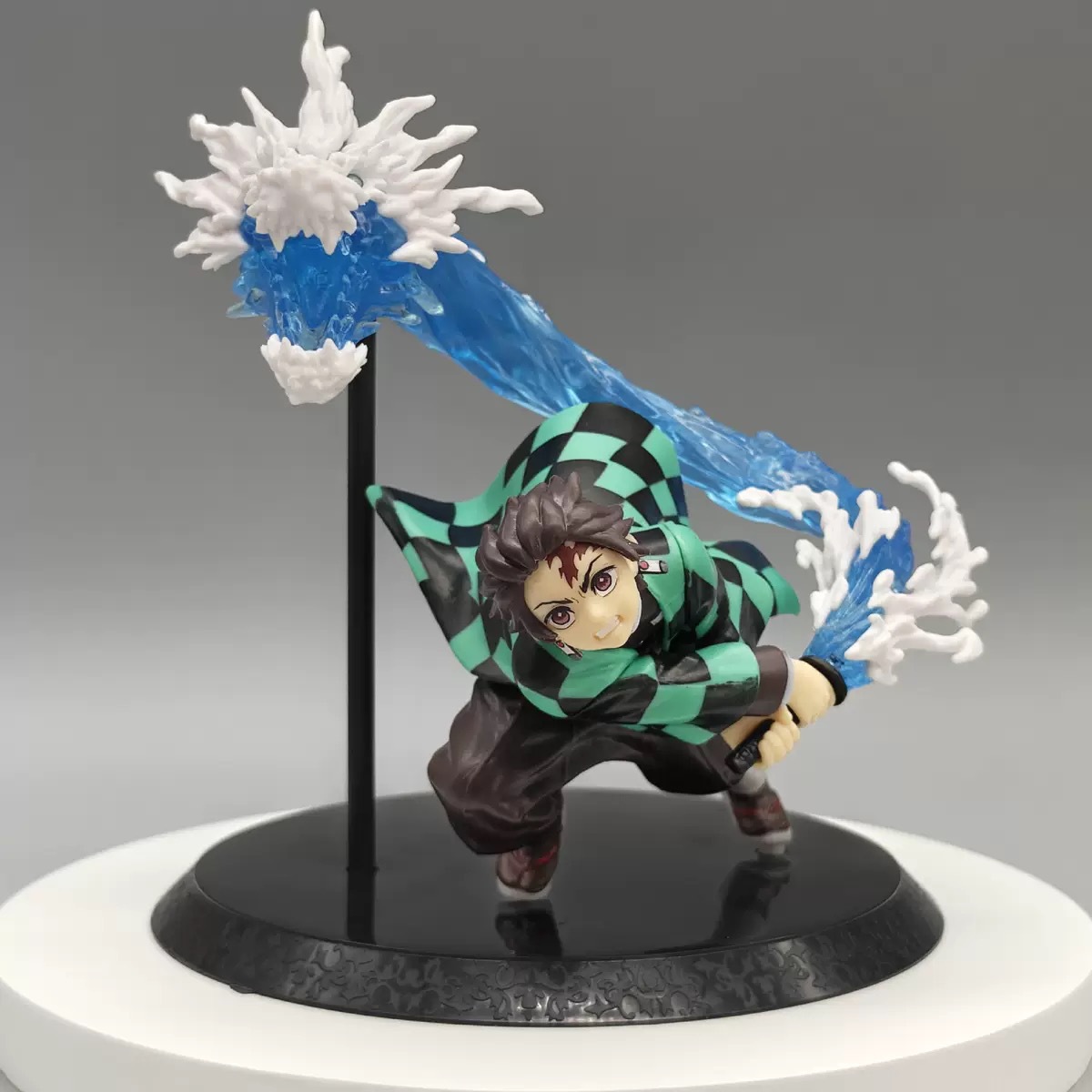 鬼滅の刃 フィギュアモデル オーナメント アニメ 火神炭治郎 私の妻 善意のミドコ 富岡義勇 組み立て済み