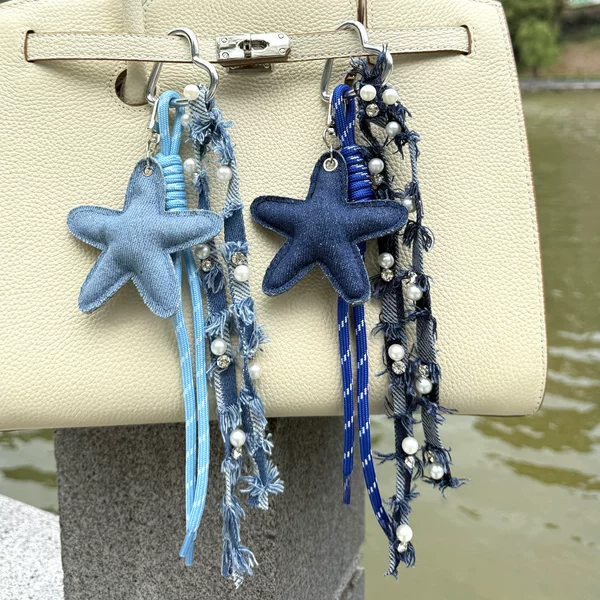 Ins-style denim heart and star pendant keychain accessory, cute Miu-style bag charm and decoration accessory