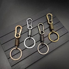 メーカーは卸売りのキーホルダーを提供しています。