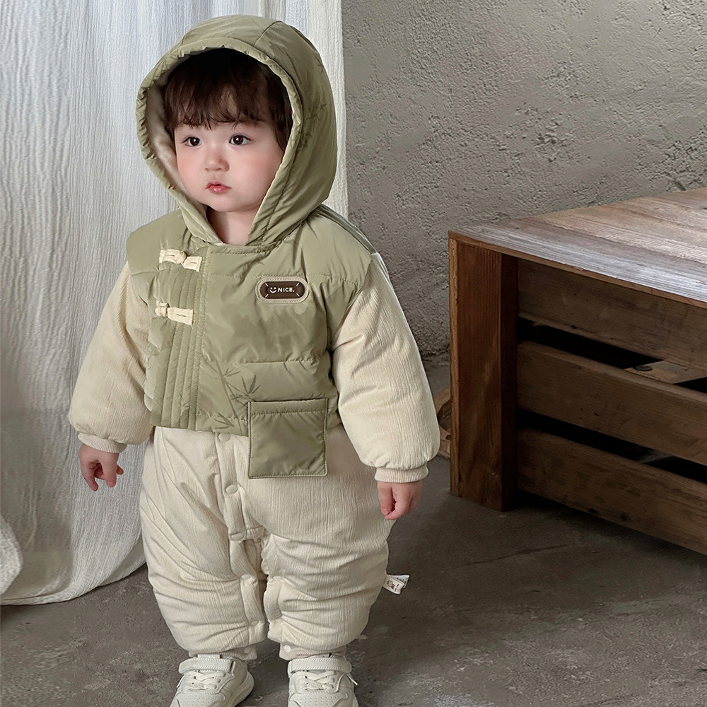 Ropa de bebé ropa de invierno más mono acolchado de terciopelo nueva ropa de algodón abrigada gruesa para bebé de estilo chino ropa de bebé de un año