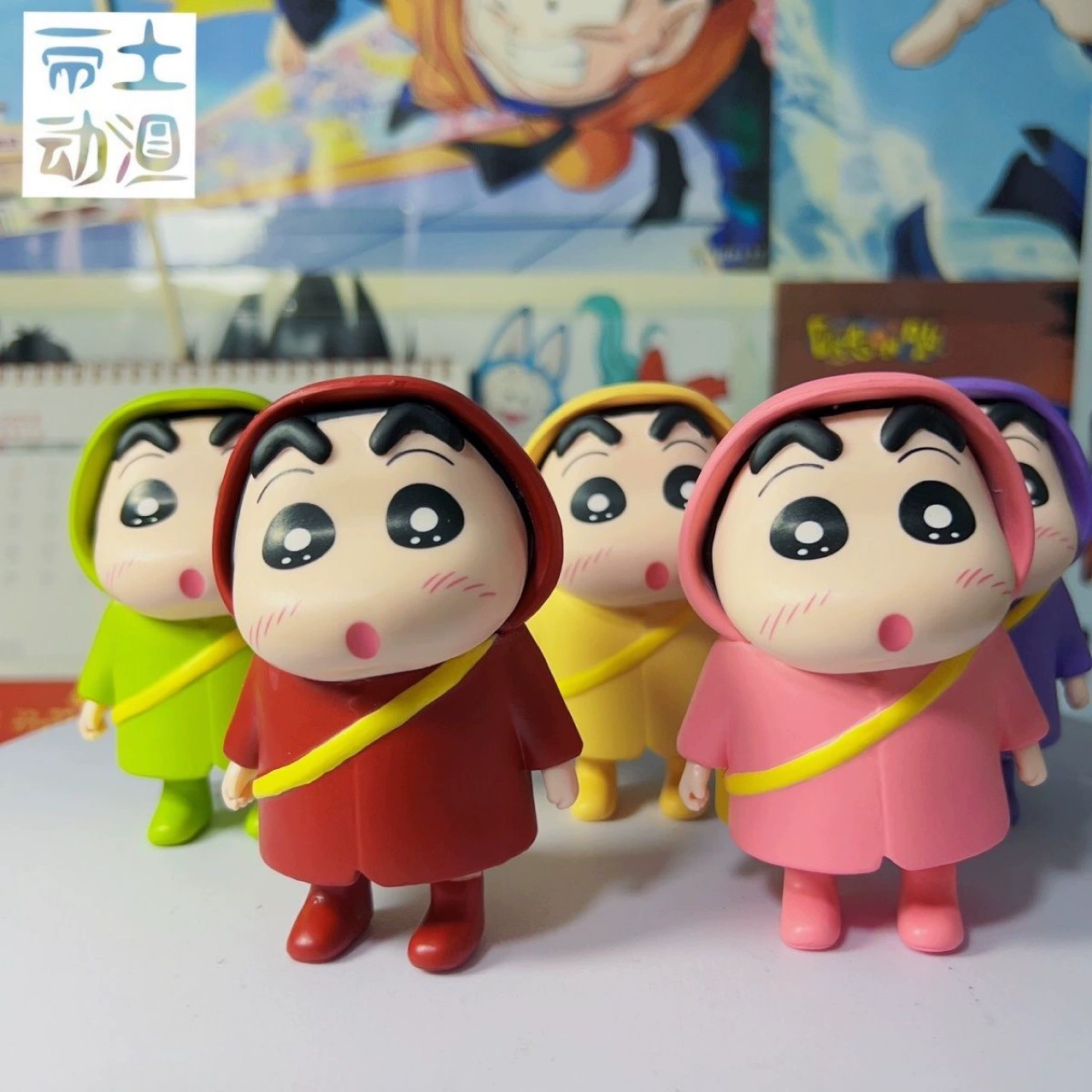 Тибетка аниме Crayon Shin -новый дождевик настольное украшение автомобиля онлайн знаменитость ручной работы прилив игра магазин целебный маленький предмет гостиная