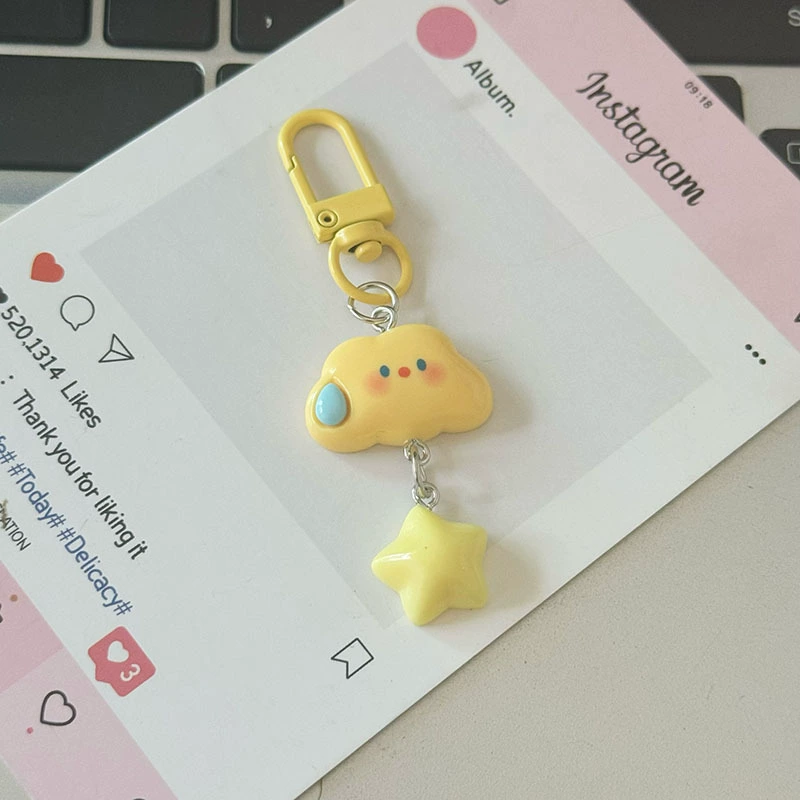 Брелок cute мультяшный рюкзачок-подвеска, держатель карточки, лёгкий подарок (жёлтый/синий/фуксия/фиолетовый)
