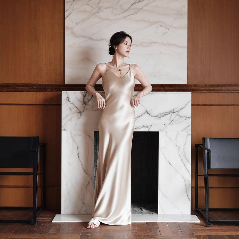 Heavyweight Extended Length Version! 72% Heavyweight Japanese Acetate Slip Dress with 45-Degree Bias Cut, Waist-Cinching, Slimming Satin Dress