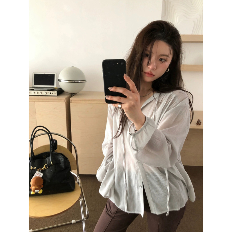 Now the New 2026 Summer Model from Korean Designer Lond*N Is a Stylish V-Neck Tie-Up Sun Protection Shirt