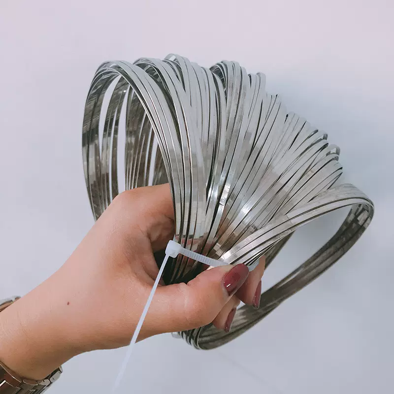 风扇帽扁钢丝源头工厂经久耐用扁钢丝沙钢材质配件批发量大价优