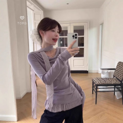 偽の2つの襟に長袖のtシャツがついている女性の春2025の新商品は腰を収めてやせているレースの気質の韓系の上着を現します。