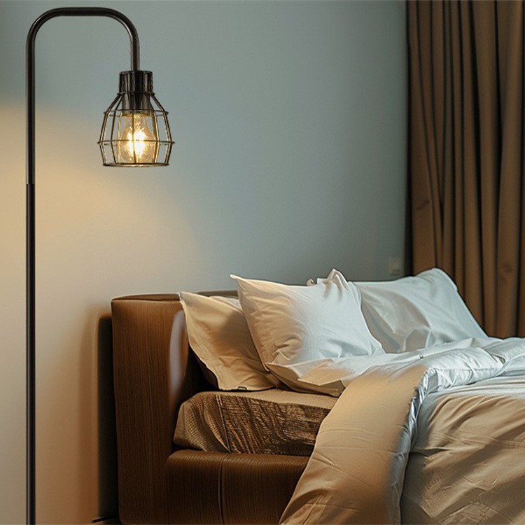 Luz de cabecera transfronteriza LED retrógrado campo americano interruptor de botón de carga USB fabricante de la ciudad antigua de Zhongshan lámpara de escritorio de dormitorio