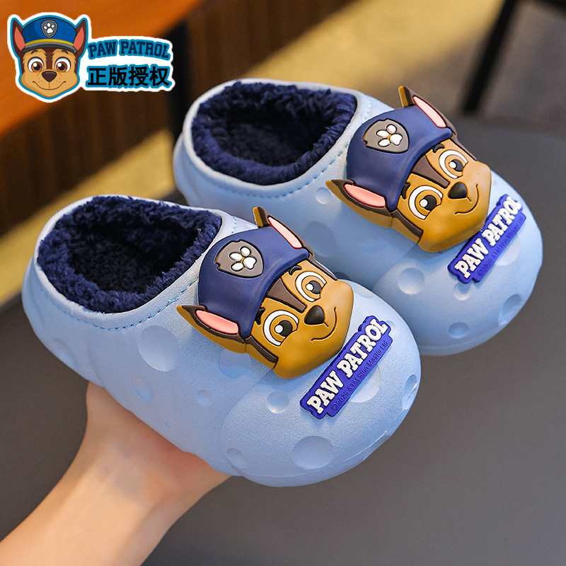 Zapatillas de algodón de invierno para niños y niñas, calentamiento de veludo impermeable, zapatos de algodón lindos para niños