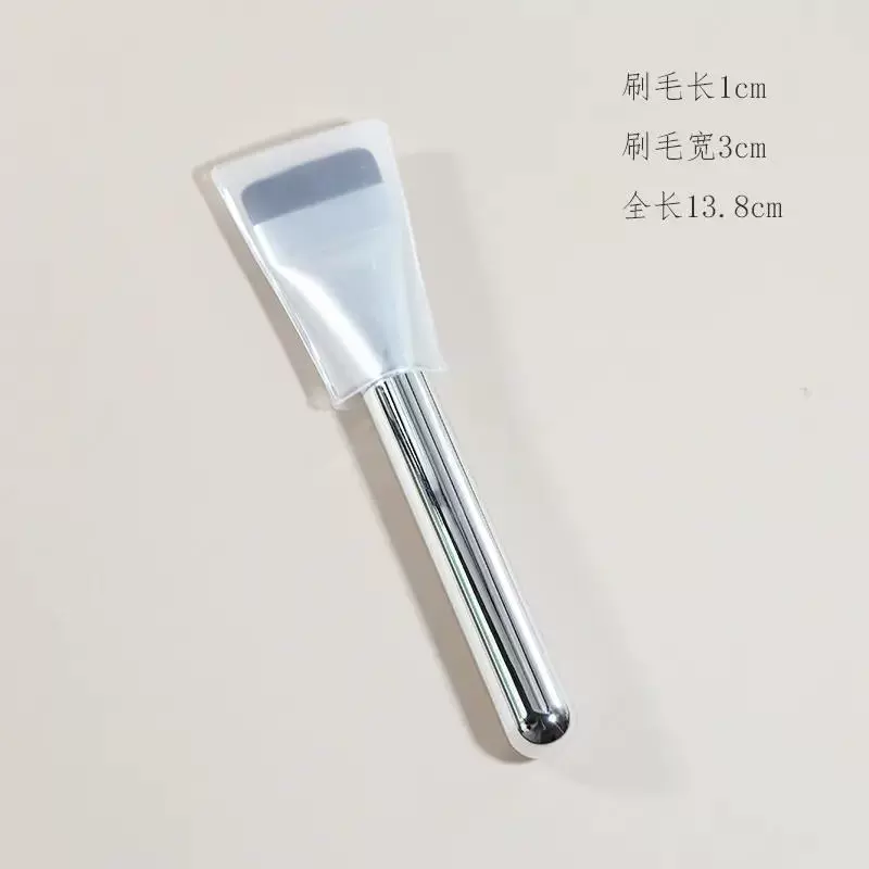Foundation, light and thin makeup primer, concealer brush, no trace