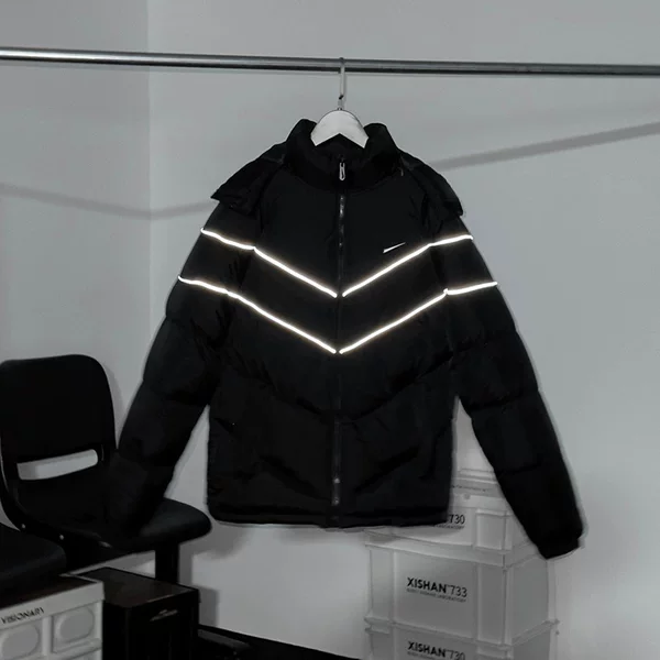Men's Winter Sports Cotton Jacket with Small Embroidered Logo, Thickened for Warmth, Hooded Short Jacket with Reflective Strip Design