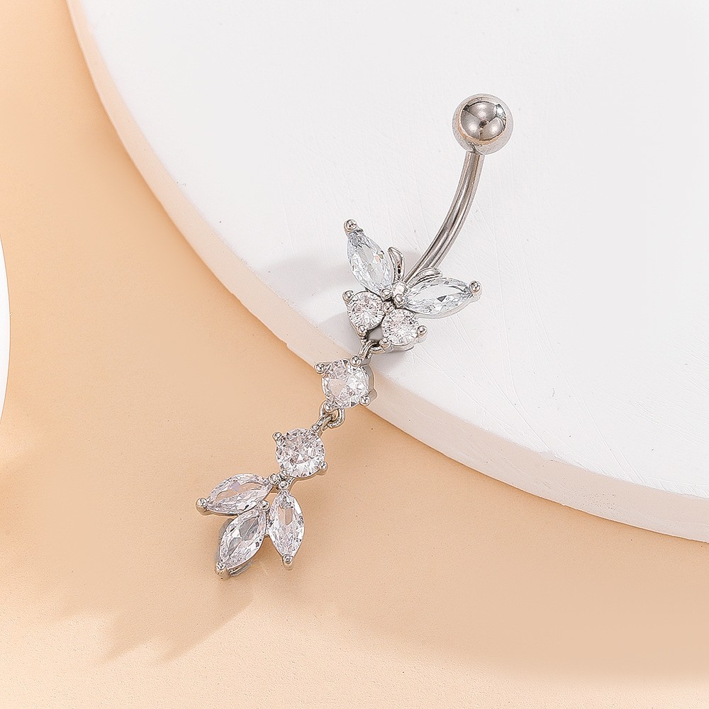 Silver pointed spike labret stud material detail