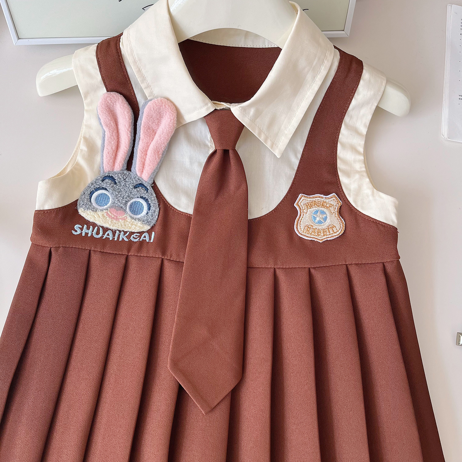 Gonna per bambini senza maniche plissettata in stile scuola coniglietto coreano versione estiva 2024 24376_voghion.com