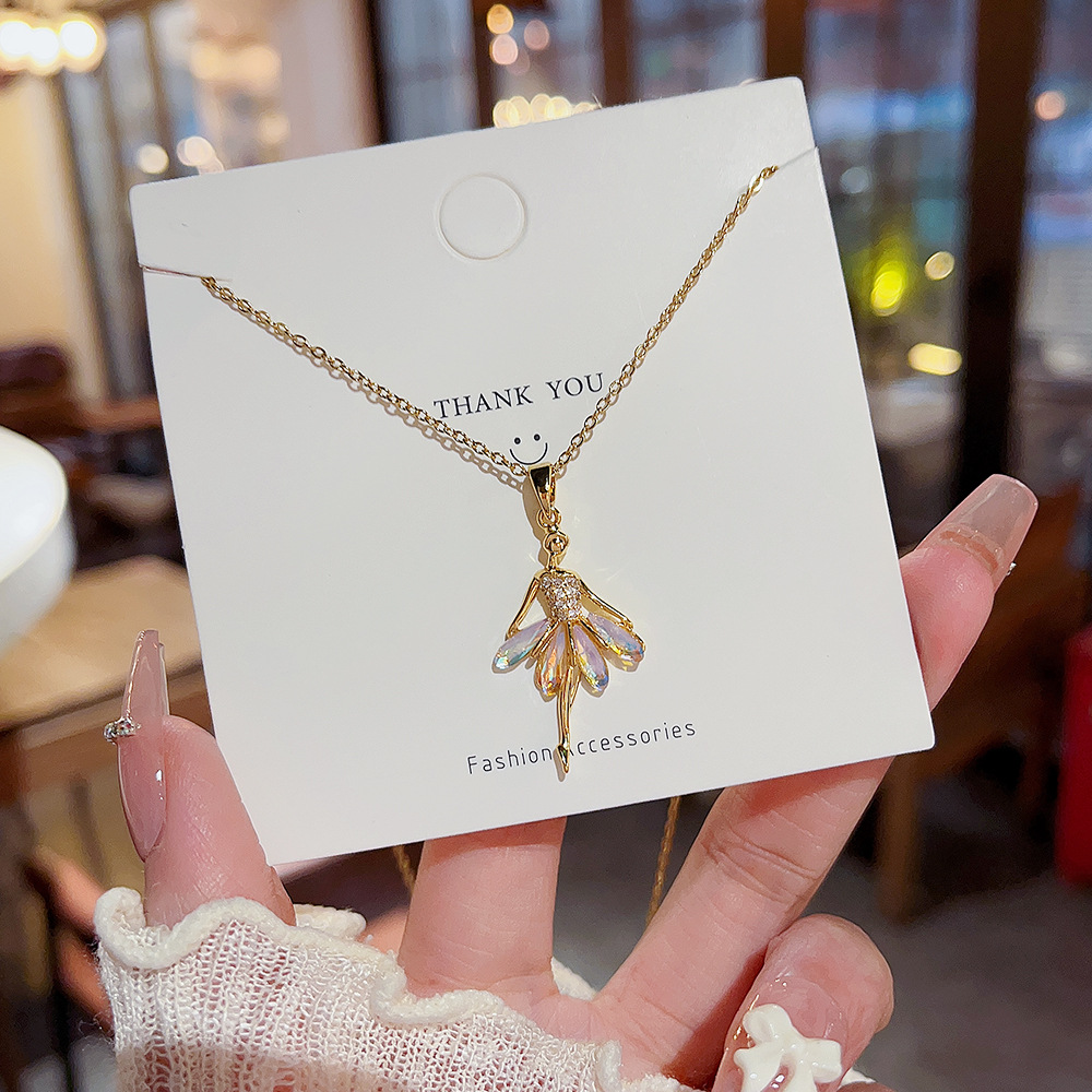 18K Real Gold Plated Plating Material Copper Pendant Material Artificial Diamond Inlay Material Wholesale Jewelry Elegant Cartoon Character Titanium Steel Copper Artificial Diamond Inlay Pendant Necklace