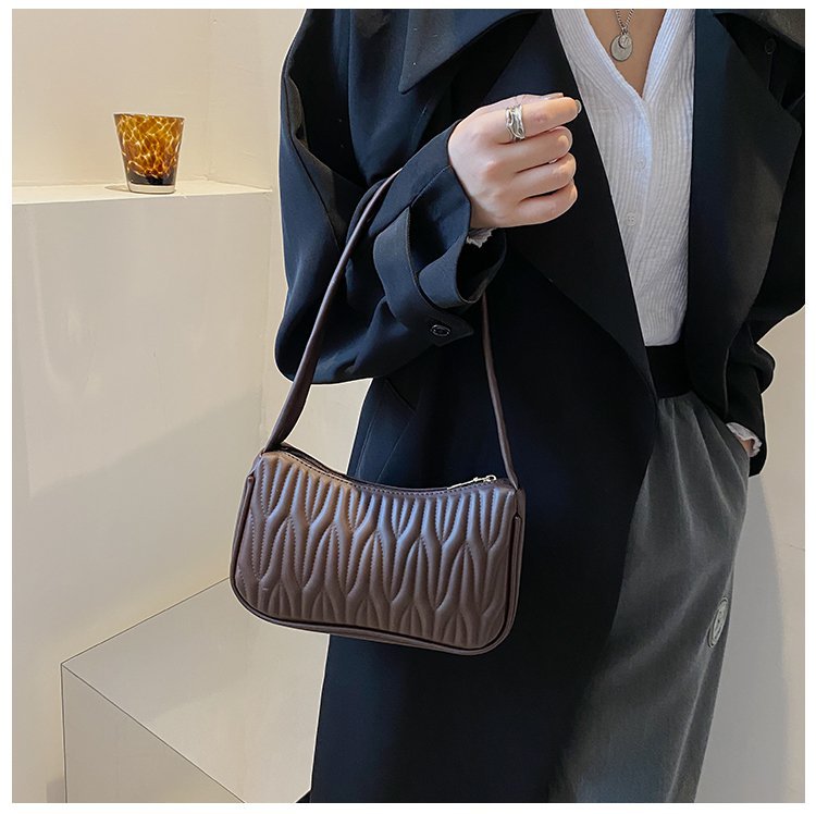 Elegant, Classic Style, Streetwear Style Square Shape Small Size Women's Small PU Solid Color Elegant Classic Style Streetwear Sewing Thread Square Zipper Underarm Bag