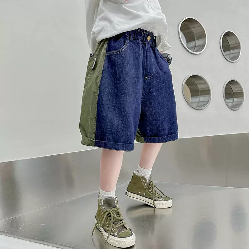 Летние джинсовые шорты для мальчиков, тонкие, новый стиль 2025 года для детей постарше, летние эластичные шорты средней длины для мальчиков.