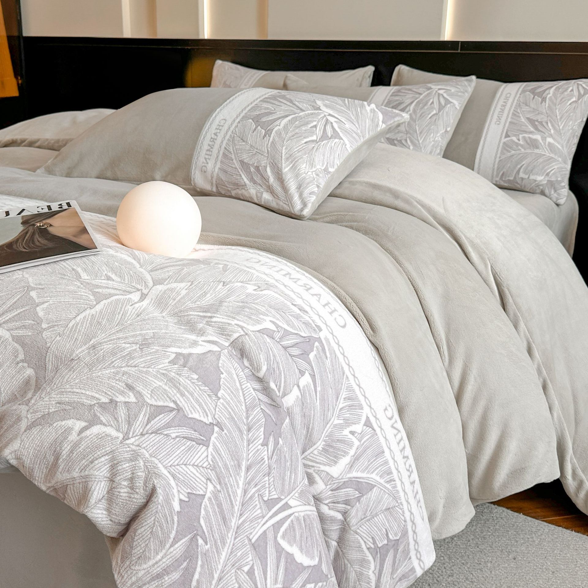 1688厳選連名A類冬5D彫刻牛乳パイル4点セット両面パイルシーツカバーが厚く保温されている