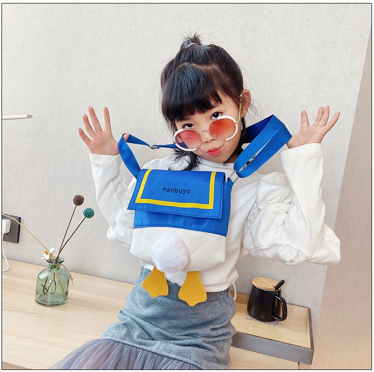 可爱小包包新款儿童单价包日系原宿少女斜挎包学生时尚卡通帆布包