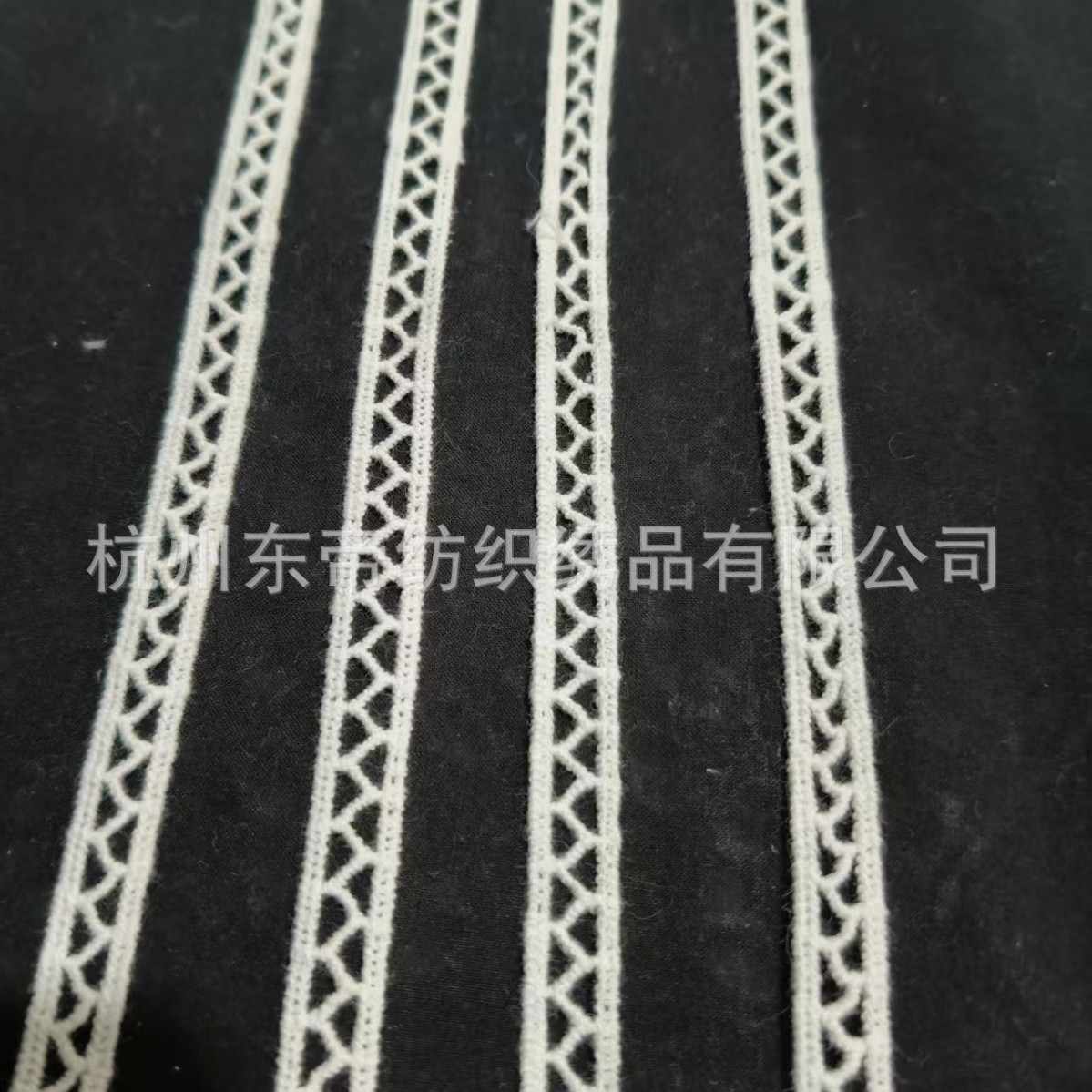 定制生产棉水溶花边可染色402棉线双直边缝合精细女装服饰绣花辅