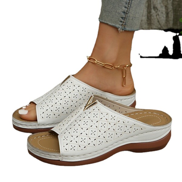 fashionable mule wedge heel