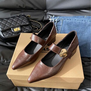 ��ʽ���ᬔ����Ь��Ů2025���＾�¿���^��ȹ����ɫ�͸���Ь��Ů