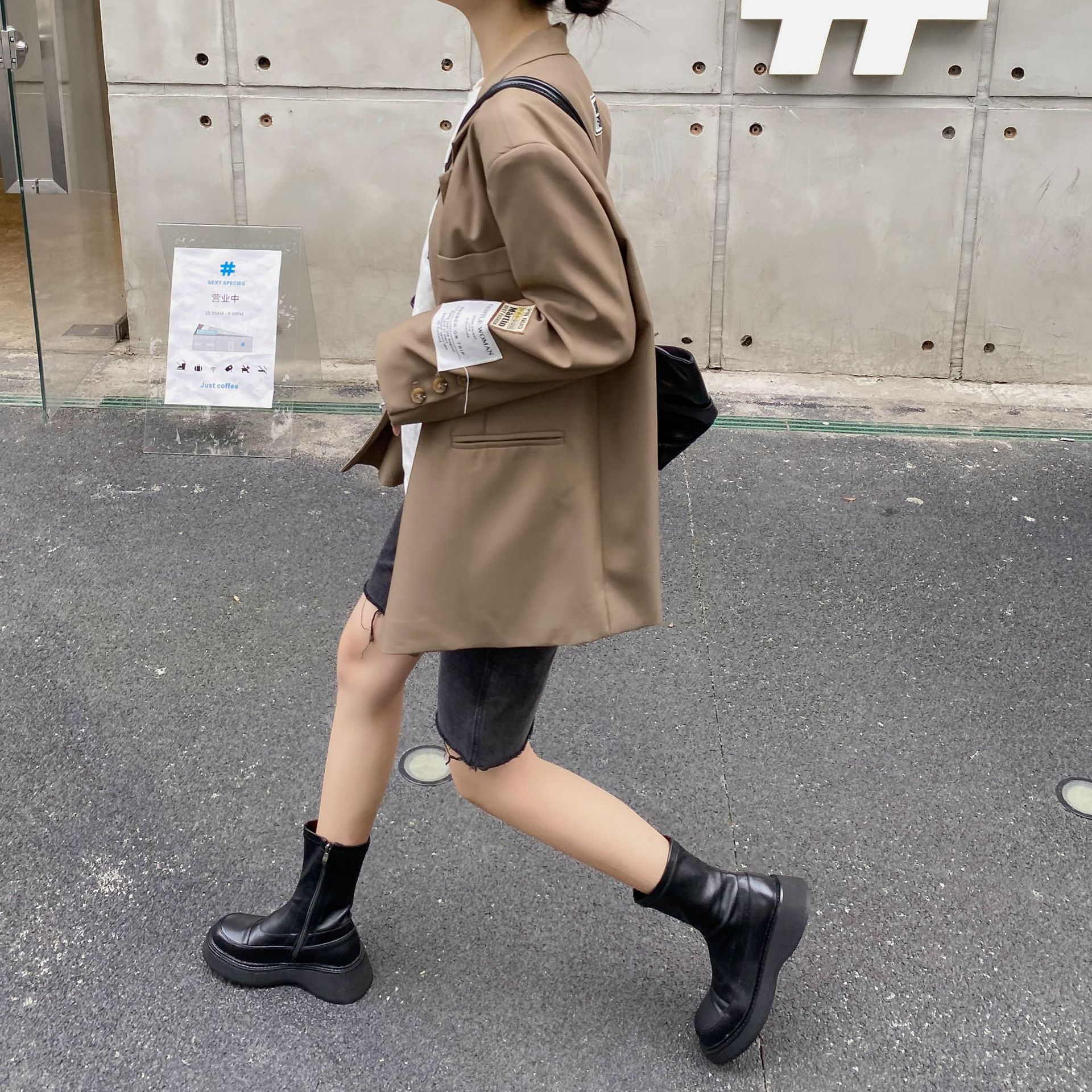 Chiko Hermina Round Toe Flatforms Boots
