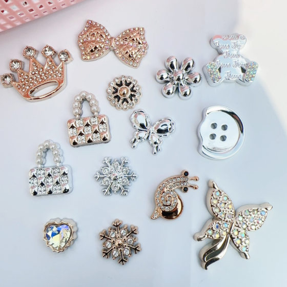 Diamond butterfly crown half button hole shoes buckle diy plastic accessories shoes flower shoes mobile phone case accessories wholesale