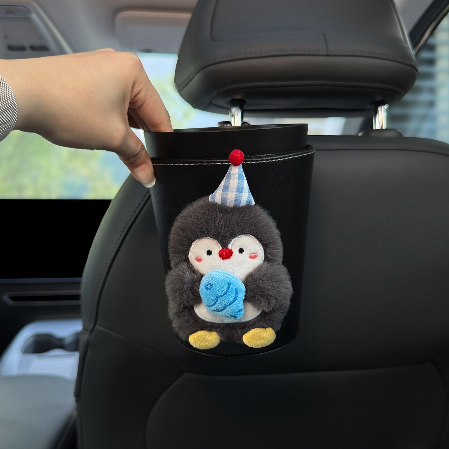 2026 New Car Tissue Box for Front and Rear Seats, Headrest Hanging Tissue Bag, Cute Penguin Design for Women