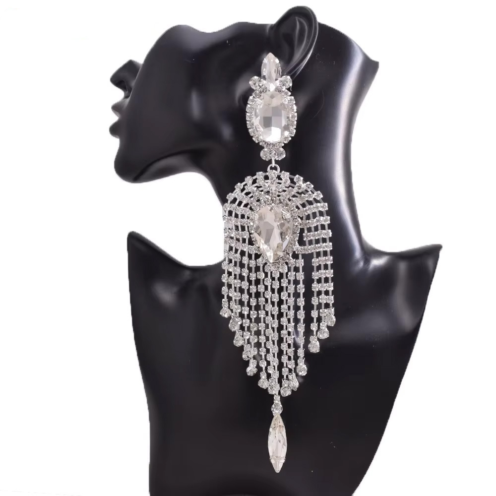 Orecchini a cerchio con nappine di strass per sposa eleganti_voghion.com