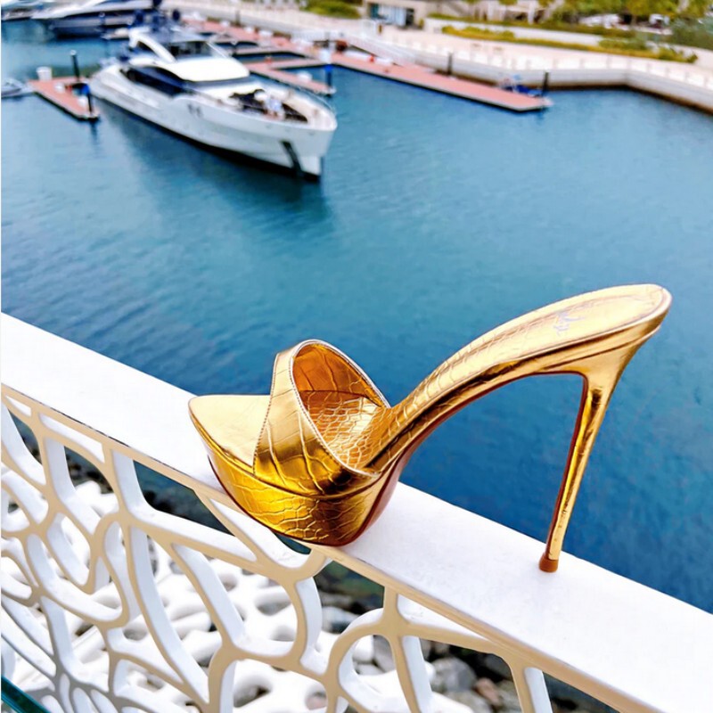 Golden Shui Table Fashion Sandals European and American Accessible Luxury Stiletto Women's Shoes Export High Heels Sandals New Style Golden Shui Table Fashion Sandals European and American Accessible Luxury Stiletto Women's Shoes Export High Heels Sandals New Style