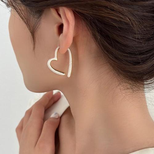 爱心滴釉耳环气质小众设计高级感耳钉轻奢耳坠新款耳饰女