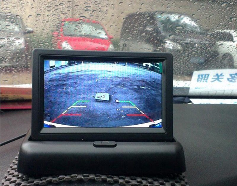5-Inch Foldable Monitor, In-Car Lcd High-Definition Screen, Wide Voltage Range 12V-24V, Priority for Reversing