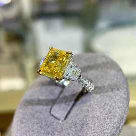 7克拉高级感豪镶璀璨明亮黄钻戒指S925银进口高碳钻冰花切三石