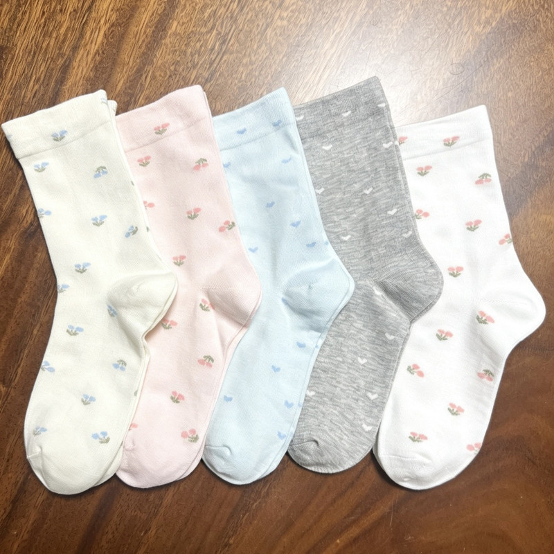 Combed cotton socks for women, suitable for all seasons, including autumn and winter, mid-calf length, antibacterial, long socks, floral pattern, ruffled design, white, spring and autumn style, postpartum socks