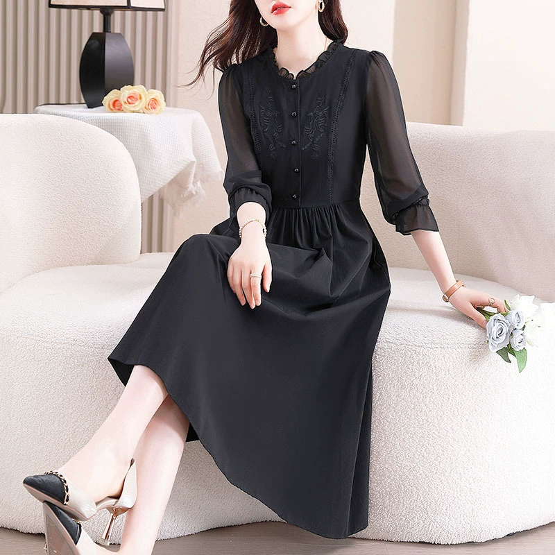 Реальная стрельба 2025 весна и осень новый стиль с длинными рукавами вышитый кружевной ушной воротник пуговицы длинная юбка темпераментный карманный платье