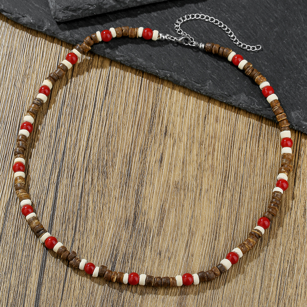 Bohemian Patchwork Necklace With Wooden Beads And Coconut Shells_voghion.com