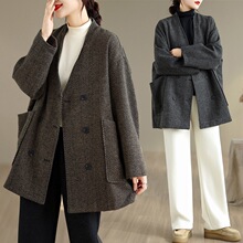 2025秋冬新品文艺日韩V条纹简约时尚宽松毛呢外套百搭显瘦大码女