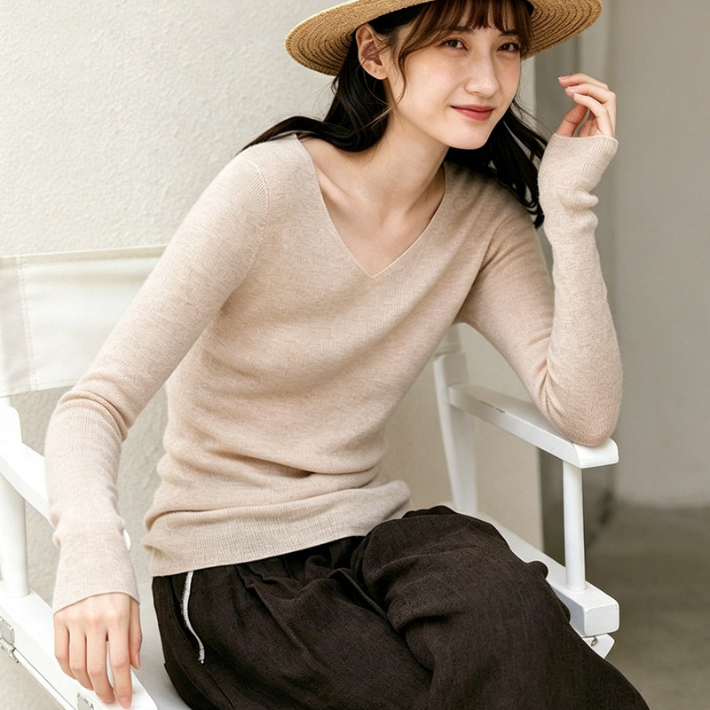 French-style gentle V-neck wool knit sweater for women, autumn and winter slim-fit stretchy base shirt, soft and comfortable for commuting French-style gentle V-neck wool knit sweater for women, autumn and winter slim-fit stretchy base shirt, soft and comfortable for commuting