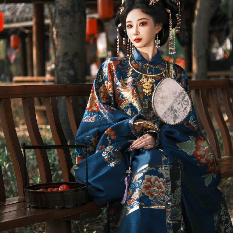 Exquisite Ming Dynasty Hanfu, long robe with a mandarin collar, elegant and luxurious, perfect for a mid-length blue outfit for a trip to the Forbidden City, embodying the style of a noble lady of the Ming Dynasty Exquisite Ming Dynasty Hanfu, long robe with a mandarin collar, elegant and luxurious, perfect for a mid-length blue outfit for a trip to the Forbidden City, embodying the style of a noble lady of the Ming Dynasty