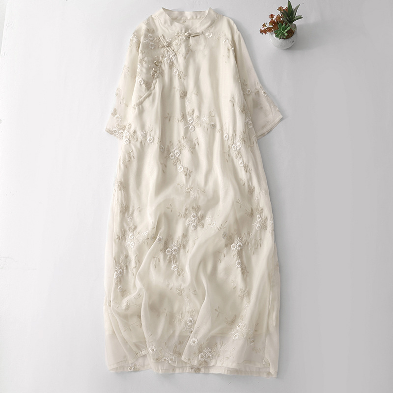 2026 New Chinese-Style Retro Heavy Embroidery Artistic Loose Flowing Retro Buttoned Improved Cheongsam Dress for Summer