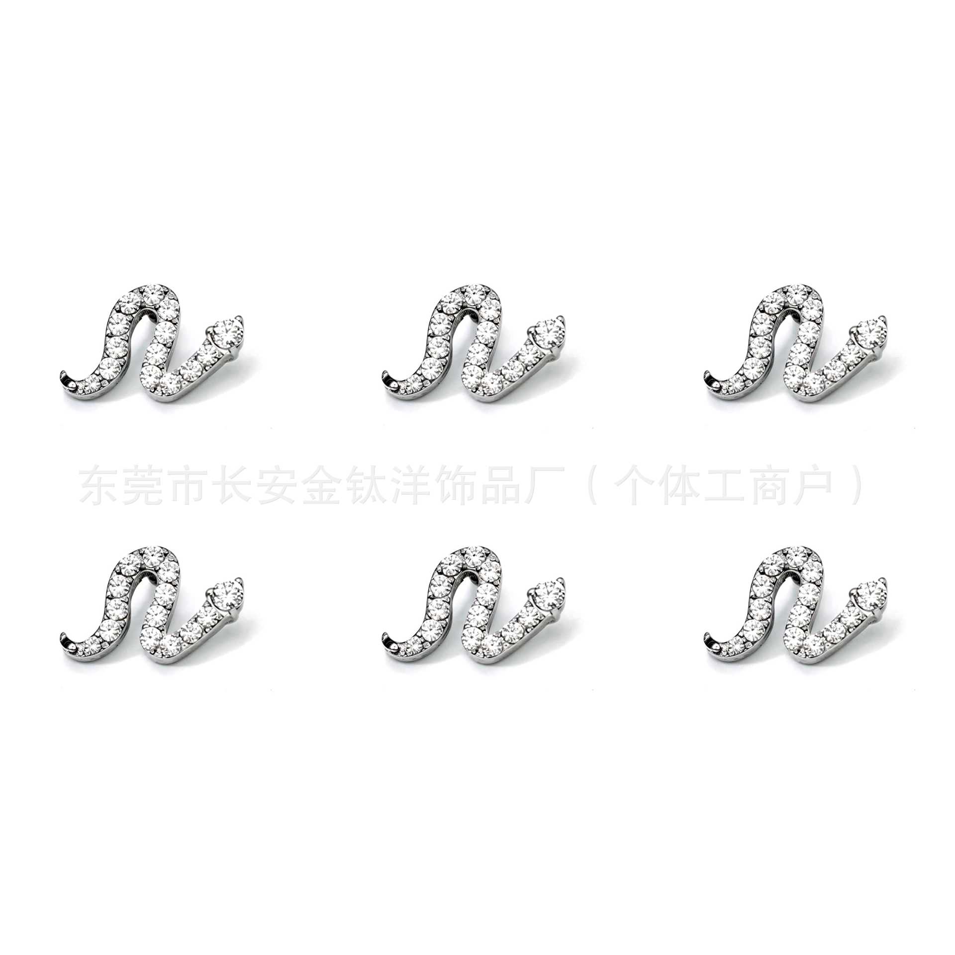 Pointed titanium steel lip stud product view