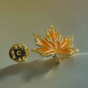 Guofeng Fashion Vintage Sunflower Brooch Women's High-end Sense Corsage Accessories Maple Leaf Pin Anti-light Personalized All-match