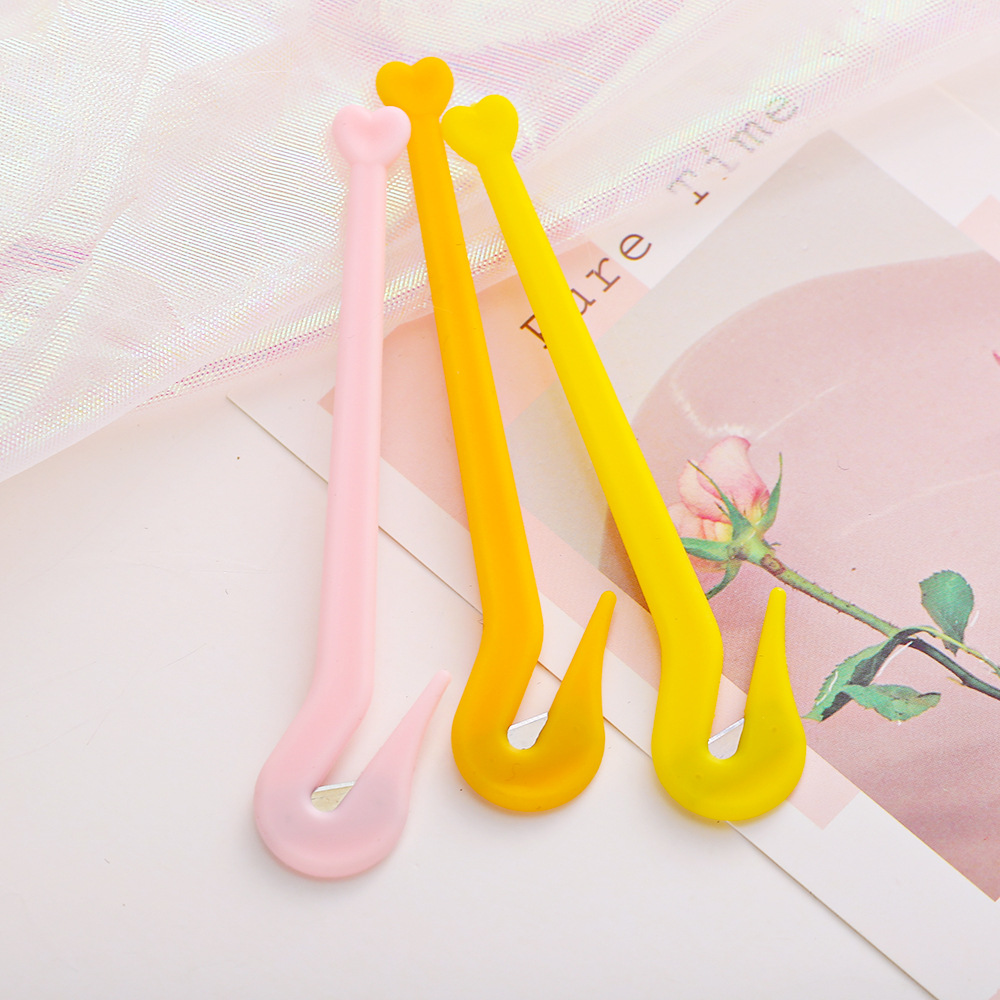 Children's Small Rubber Band Artifact Pull Hook Scissors Disposable Rubber Band Remover Knife Tool display picture 6