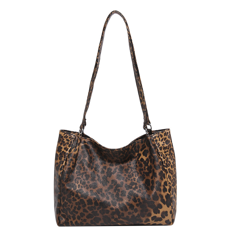 Otoño e invierno bolso de gran capacidad 2024 nuevo estilo de ropa lenta bolso de mujer bolso de mano bolso de hombro estampado de leopardo bolso especial