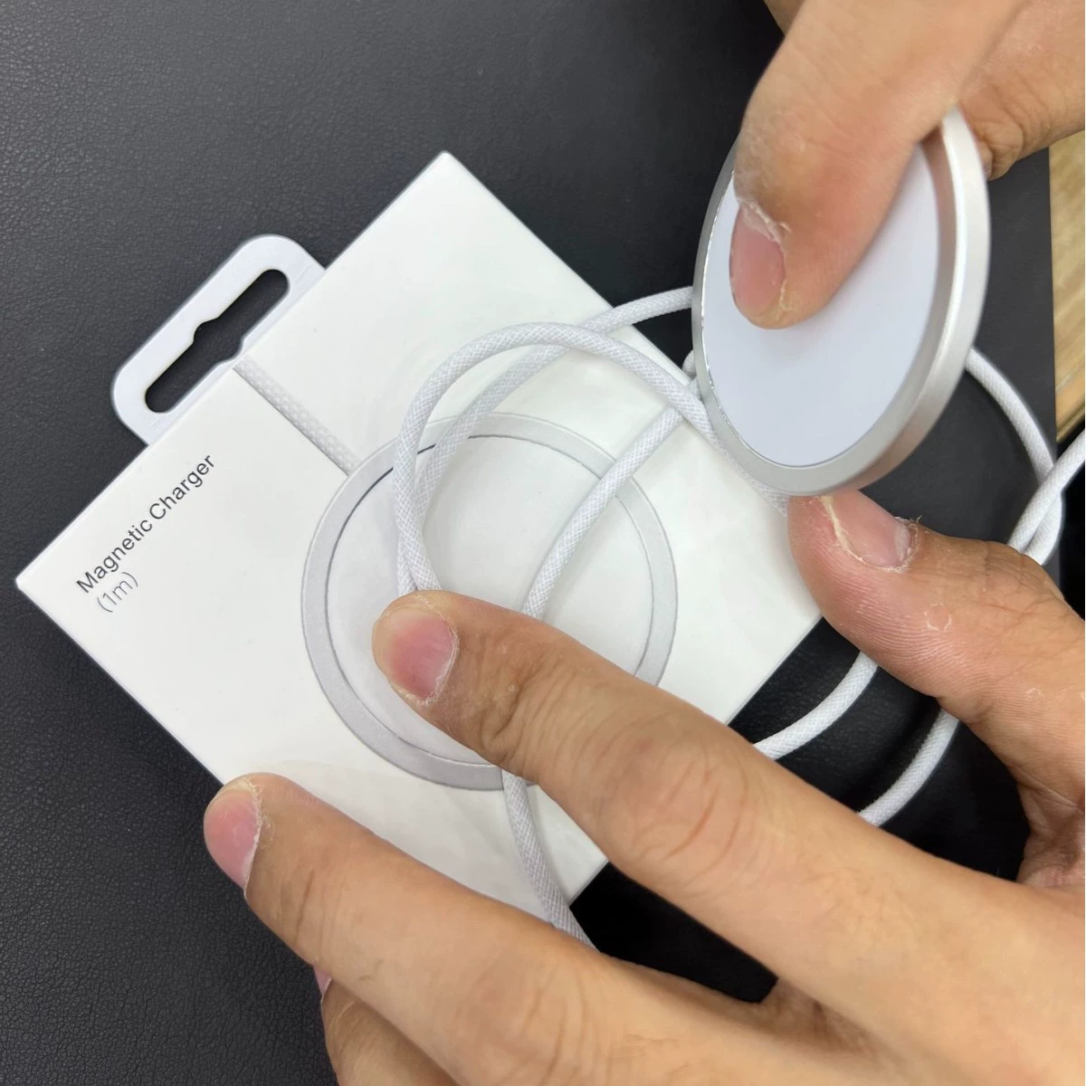 Apple, совместимо с iPhone 14, 13/12