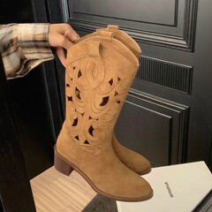 现货秒发！葡萄妈同款鞋辣妹尖头镂空刺绣中筒短筒粗跟西部靴女秋