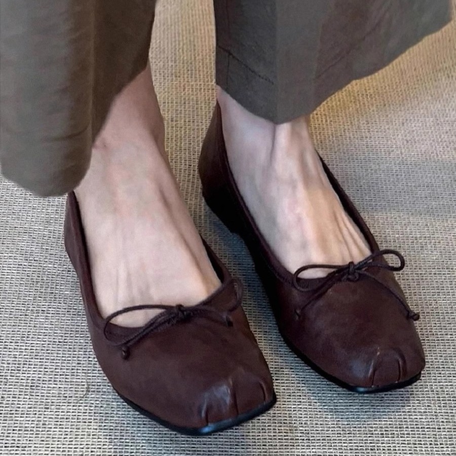 Cowhide Style ~ Soft Sole That Doesn’T Tire Your Feet ~ Retro Flats Shoes for Women, Versatile Bow Evening Shoes, Pig Nose Ballet Shoes