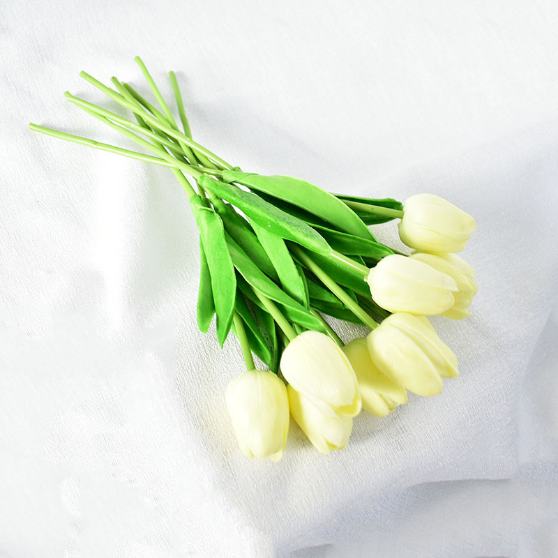 Pu hidratante tulipán flor artificial flor falsa fiesta de boda decoración del hogar flor comercio exterior transfronterizo fábrica de flores al por mayor