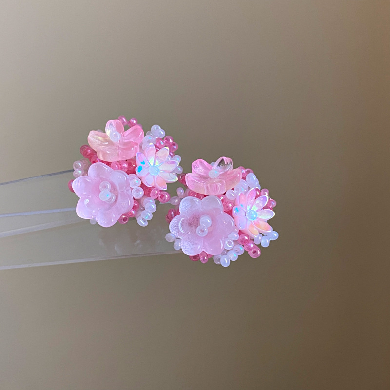 Aguja de plata flor rosa borla estilo vacaciones pendientes verano dulces y exquisitos pendientes pequeños pendientes de diseño fresco mujeres