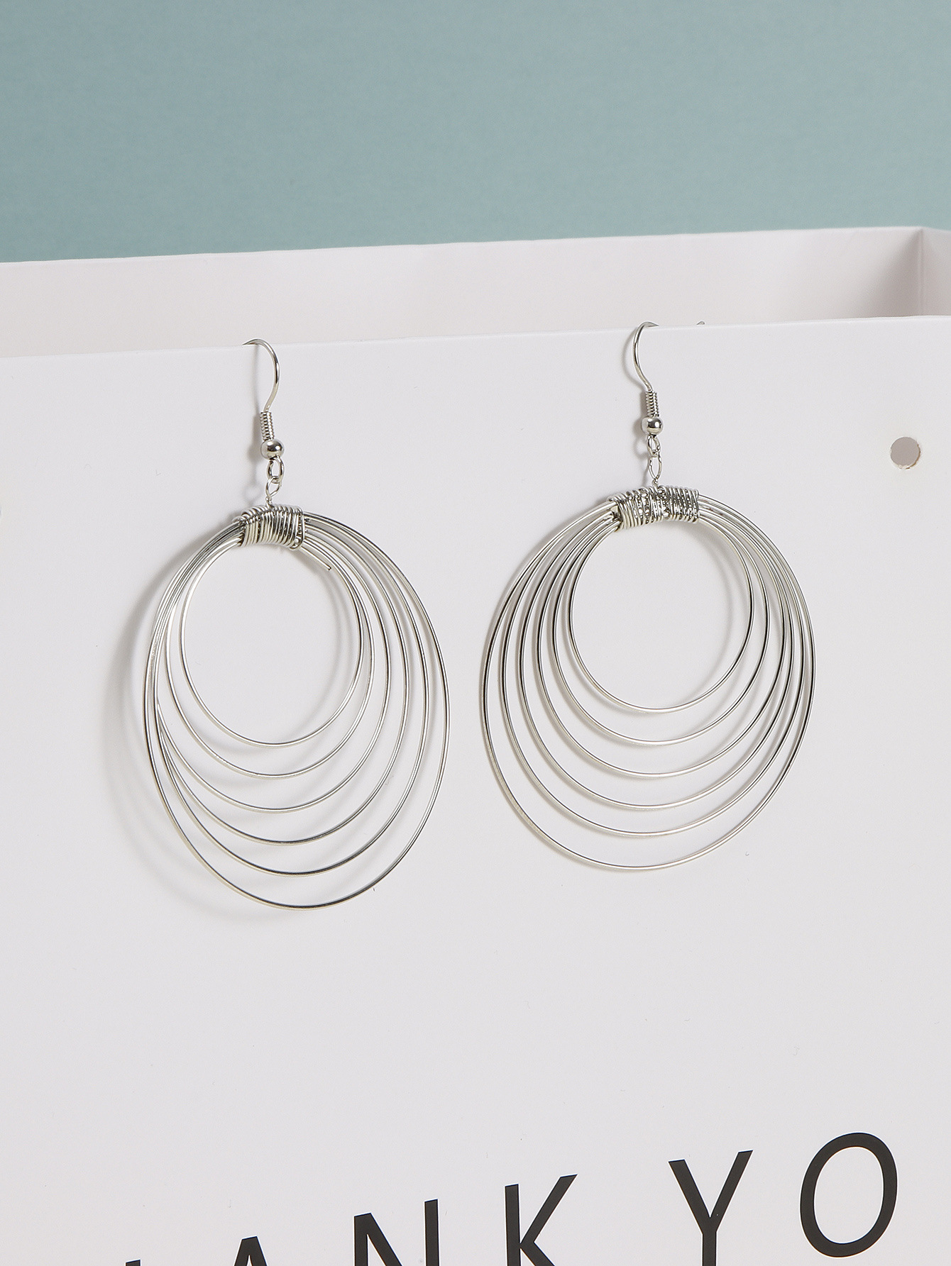 Metal simple hollowed-out round earrings, popular European and American export earrings, earrings and ear hooks wholesale and consignment pic 2